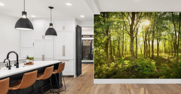 Dinding dengan aksen mural seni pop